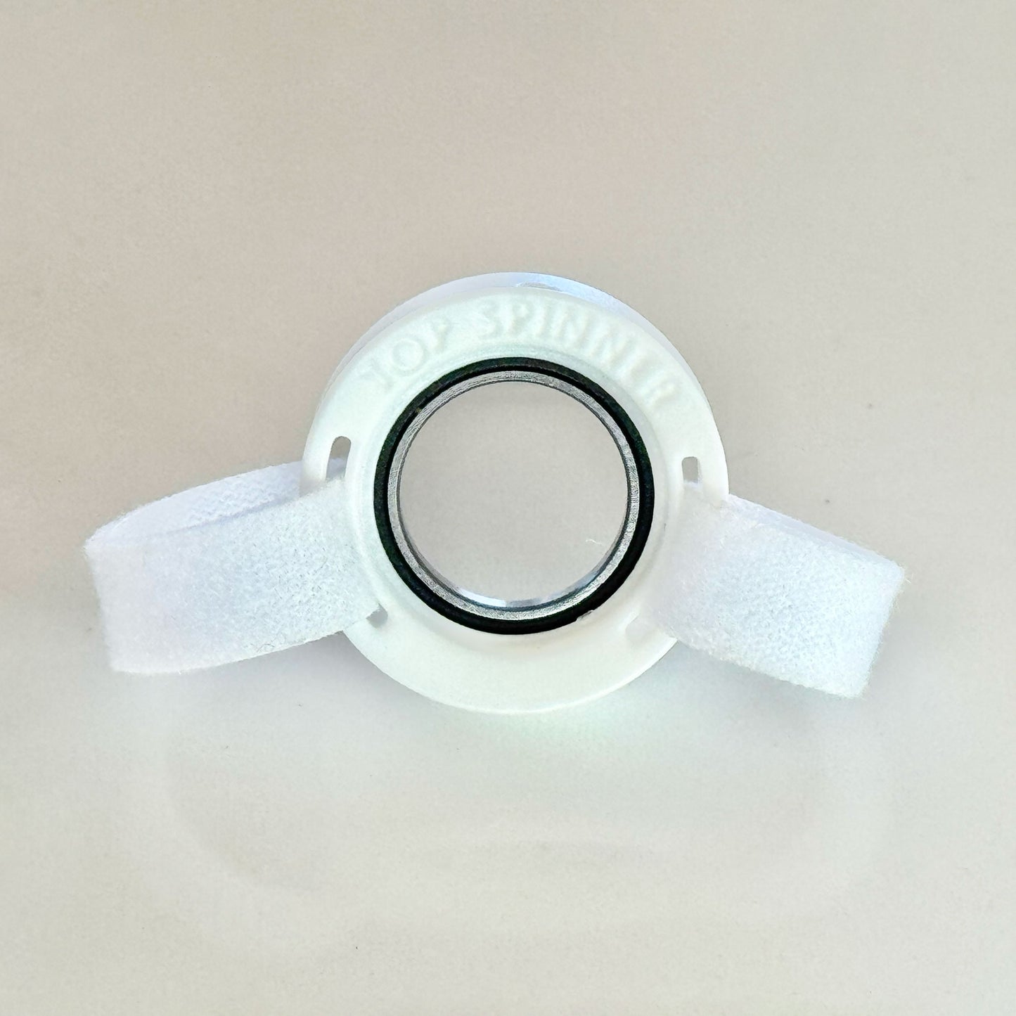 White Top Spinner